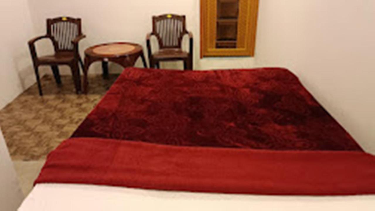 Hotel Paradise Inn Nagaon  Экстерьер фото