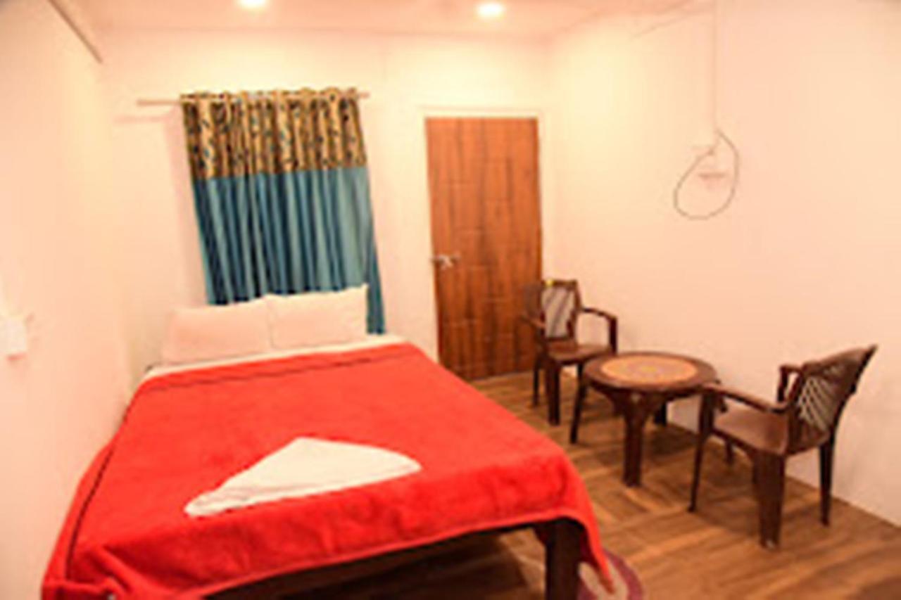 Hotel Paradise Inn Nagaon  Экстерьер фото